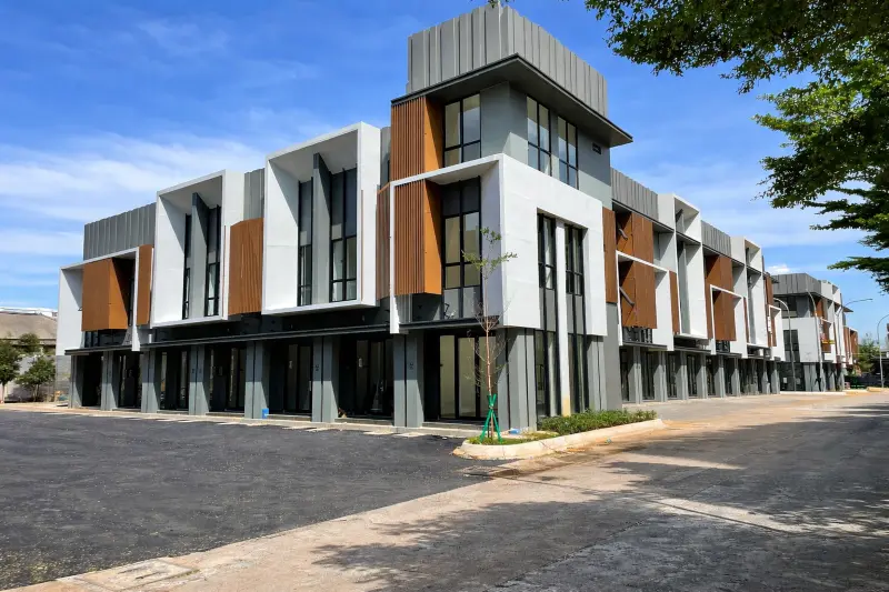 Ruko 2 Lantai Akasa Promenade di kawasan Apartemen Akasa Pure Living