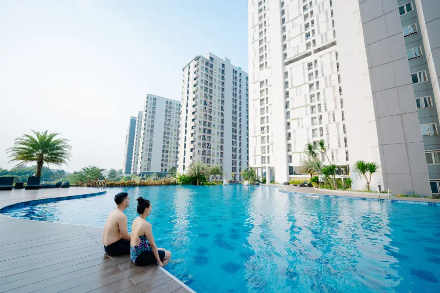 Kolam Renang Tematik Apartemen Akasa Pure Living
