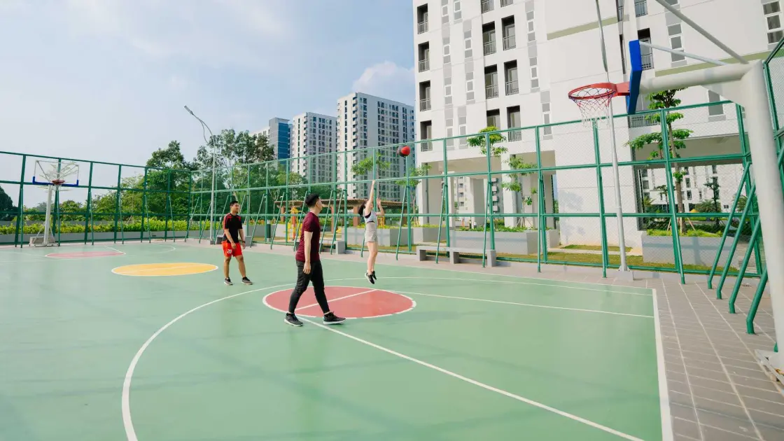 Lapangan Basket Full Size Apartemen Akasa Pure Living